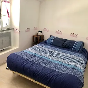 Duplex A Tende
